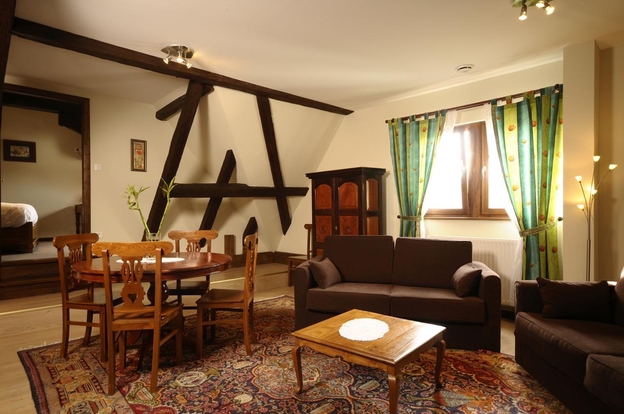La Cour Du Bailli Suites & Spa Bergheim Buitenkant foto