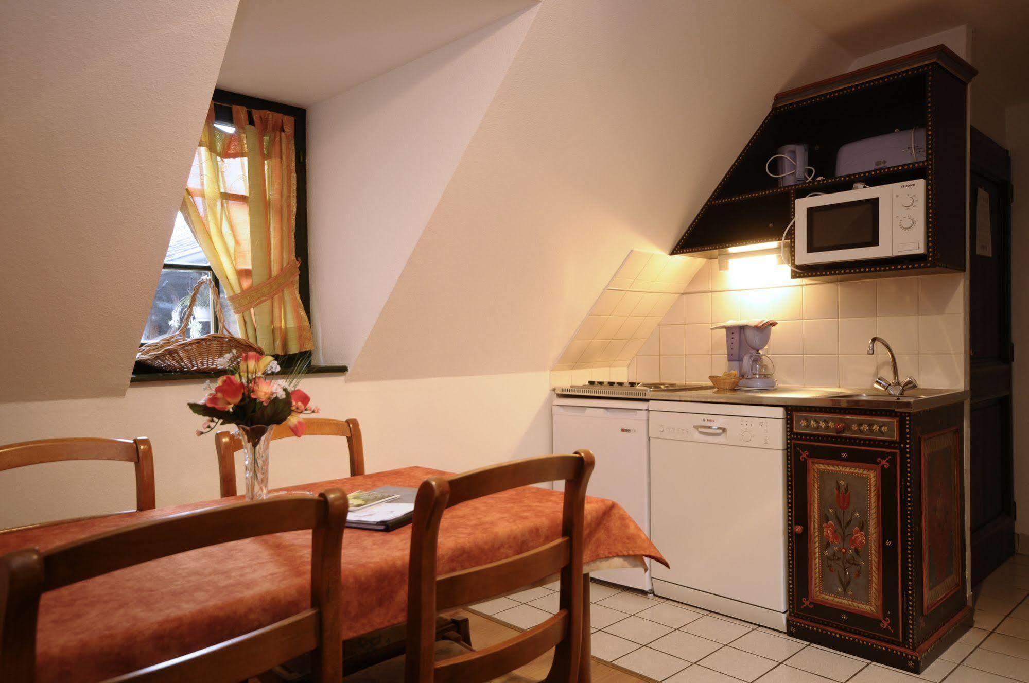 La Cour Du Bailli Suites & Spa Bergheim Buitenkant foto