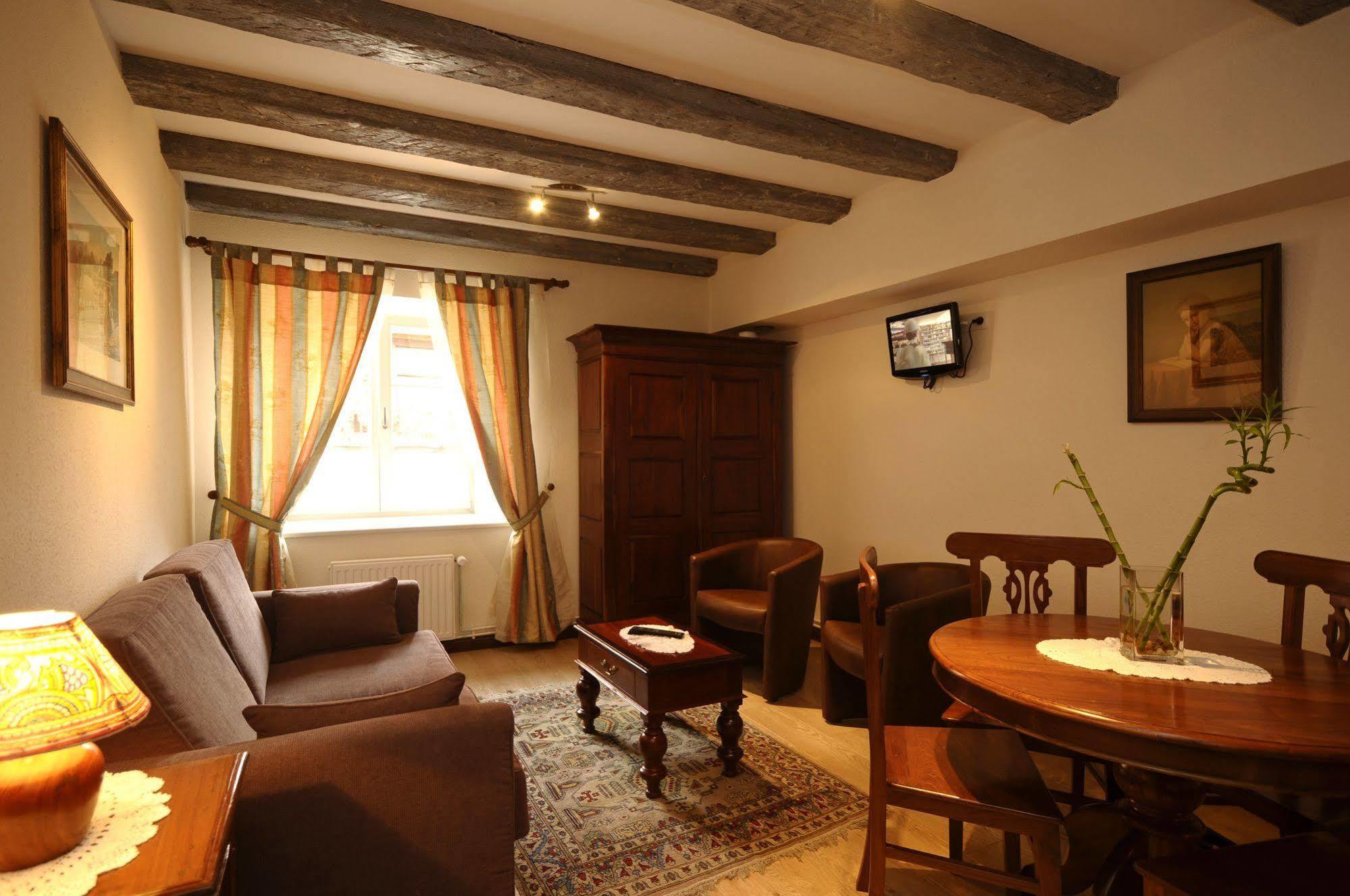 La Cour Du Bailli Suites & Spa Bergheim Buitenkant foto